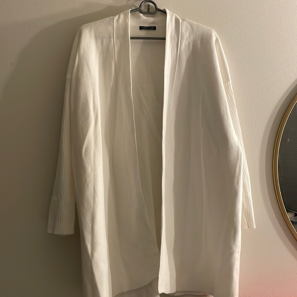 Long sleeves white cardigan